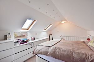 Photo 7- click for photo gallery